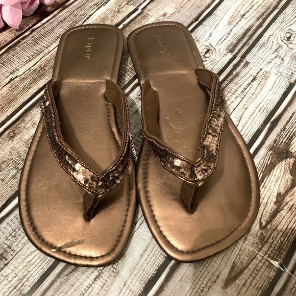 APT 9 sandals size small 5/6 - Picture 2 of 7